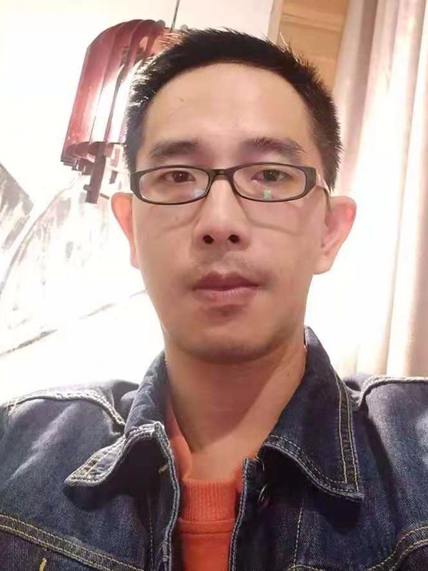 黃*國